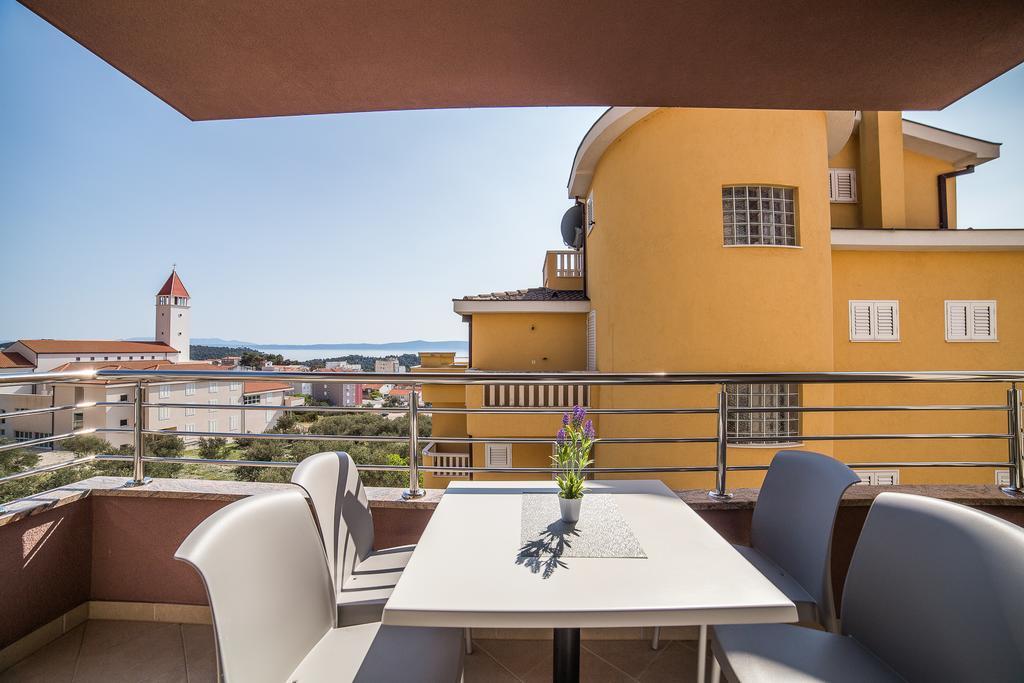 Olive Apartment *