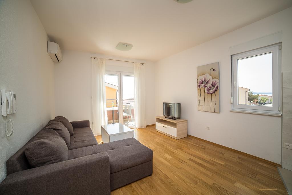 Olive Apartment *